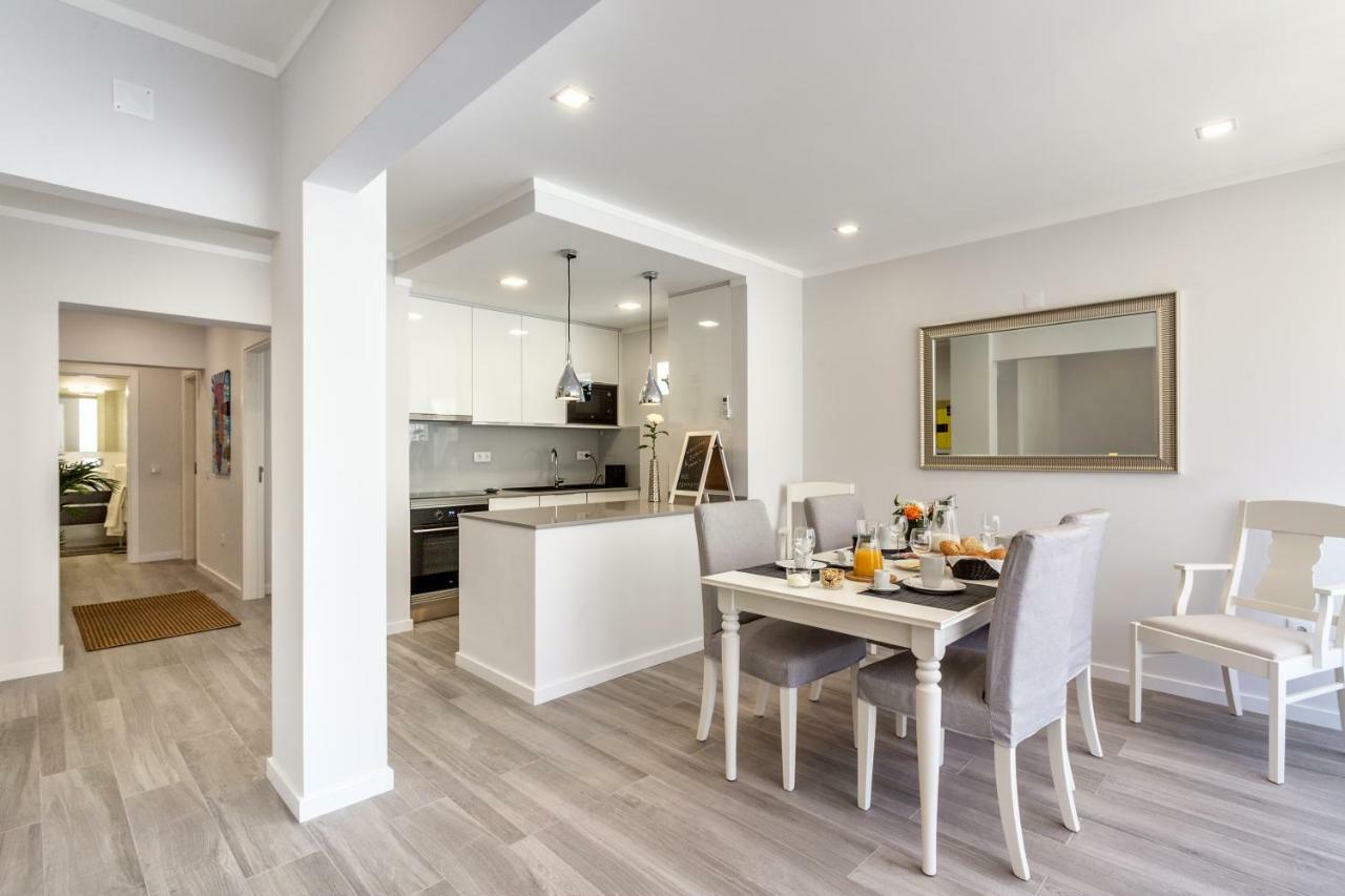 Luxury Beach Apartment At Armação de Pêra Exteriör bild