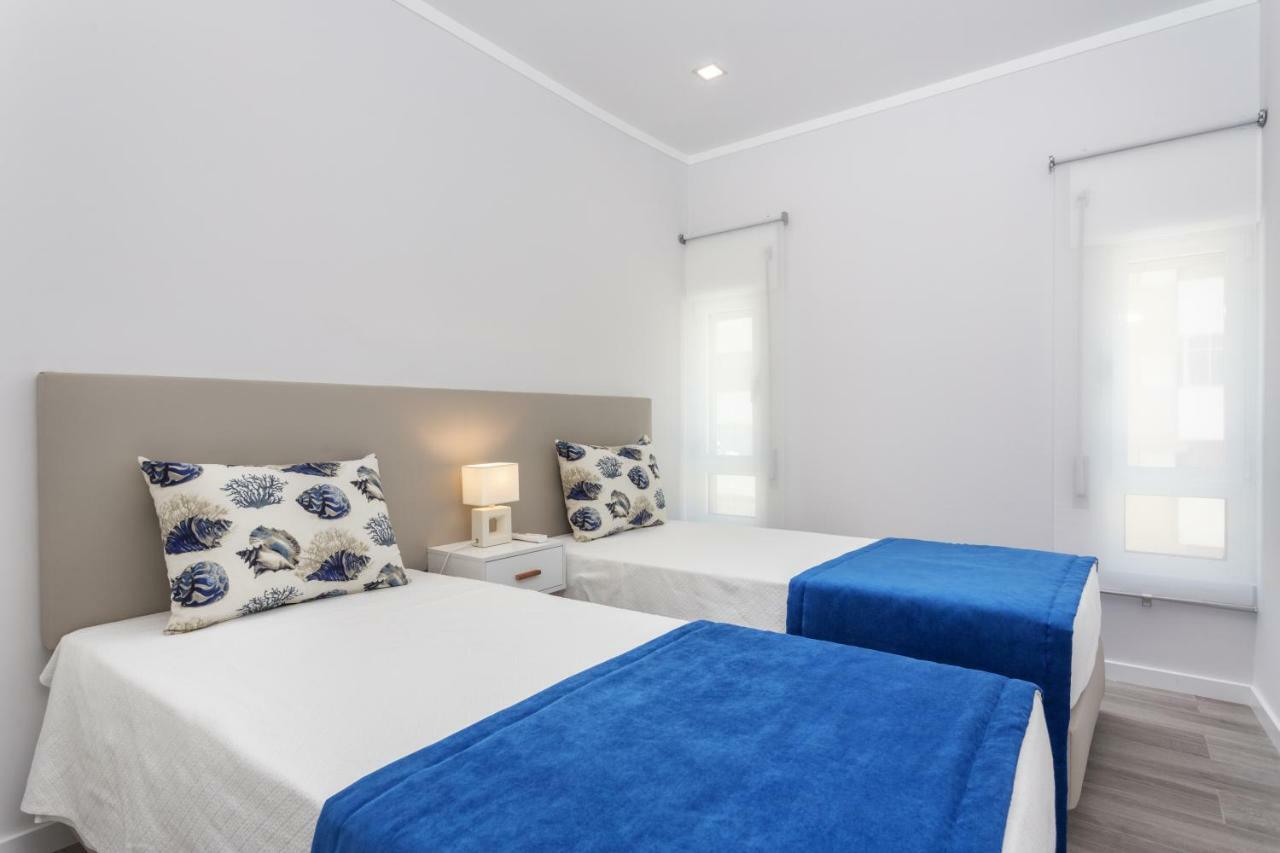 Luxury Beach Apartment At Armação de Pêra Exteriör bild